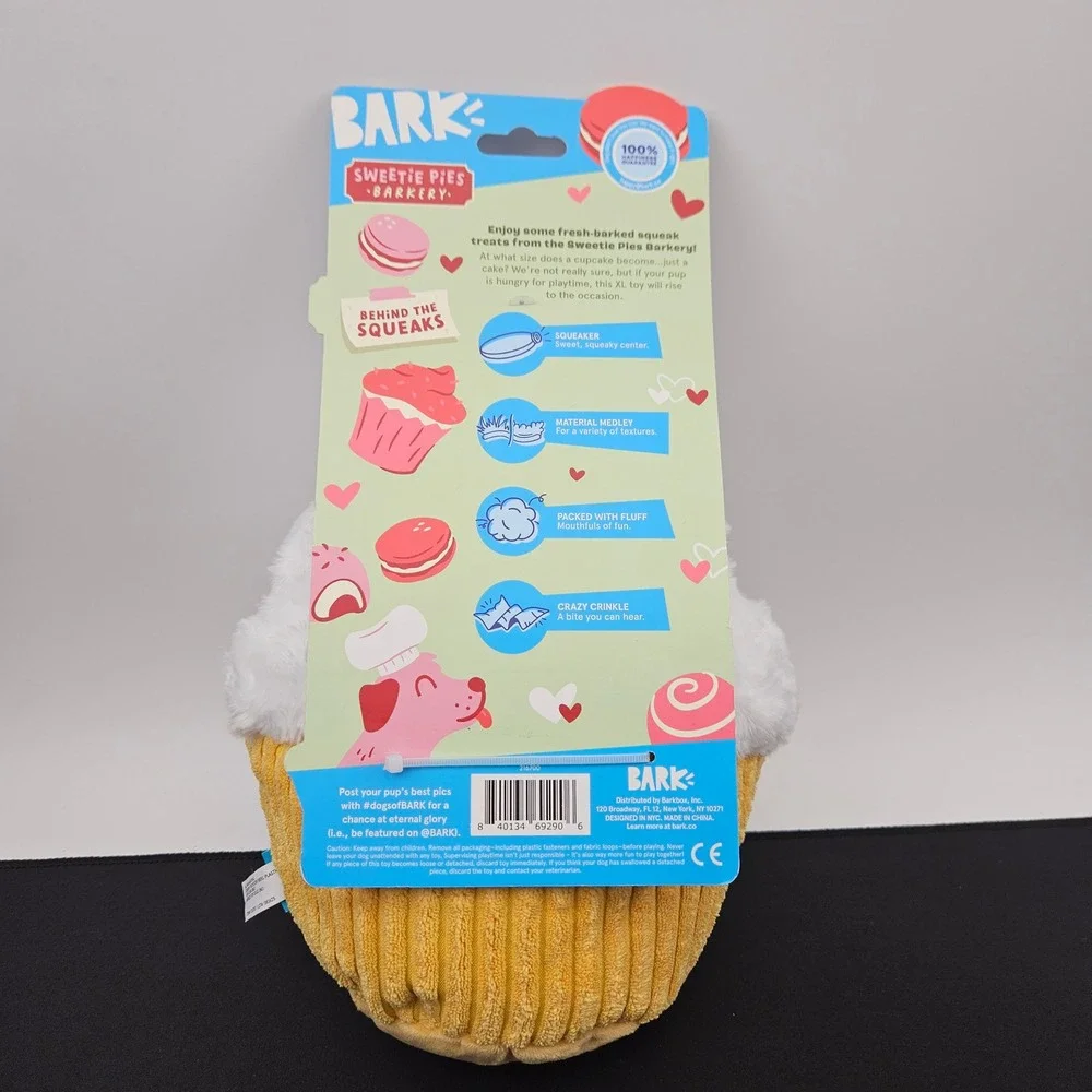 BARK Sweetie Pies Barkery XL Cupcake Plush Squeaky Crinkle‎ Dog Toy New